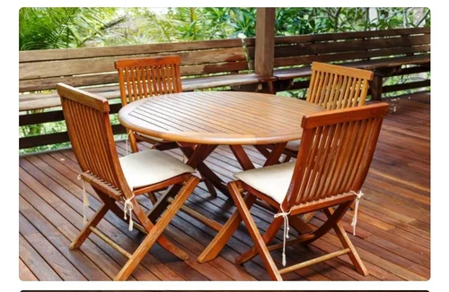 HOW TO CHOOSE THE BEST OUTDOOR FURNITUREFOR ALL SEASONS
Teak Wood
