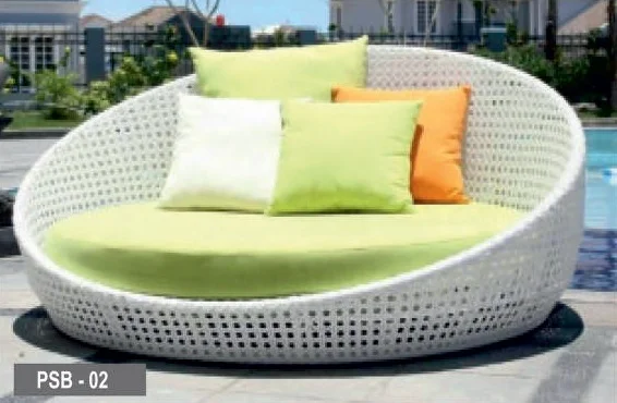 Wicker Lounger