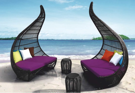 Wicker Lounger
